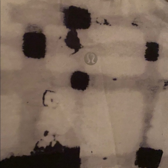 Lululemon special edition jacket. Lightweight - Picture 4 of 5